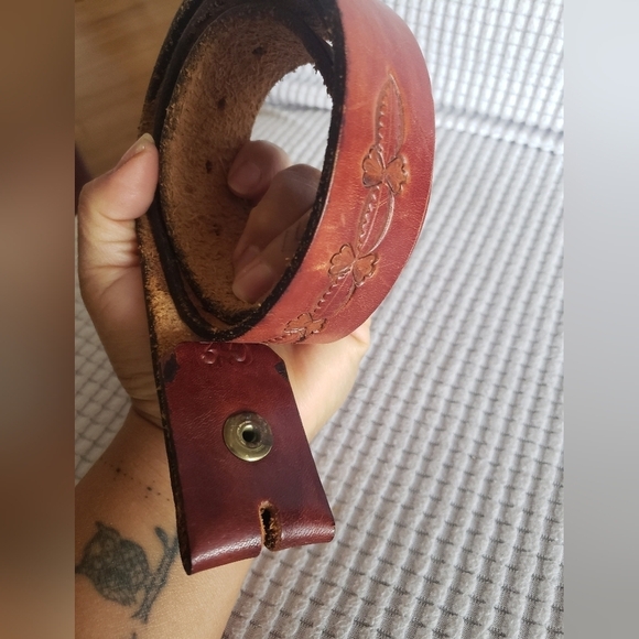 3 for $25 ❤ Men small  brown leather belt embossed no buckle - Picture 2 of 3